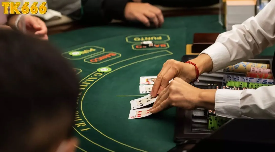 Three Card Poker গেমের স্ট্র্যাটেজি এবং টিপস সম্পর্কে জানুন